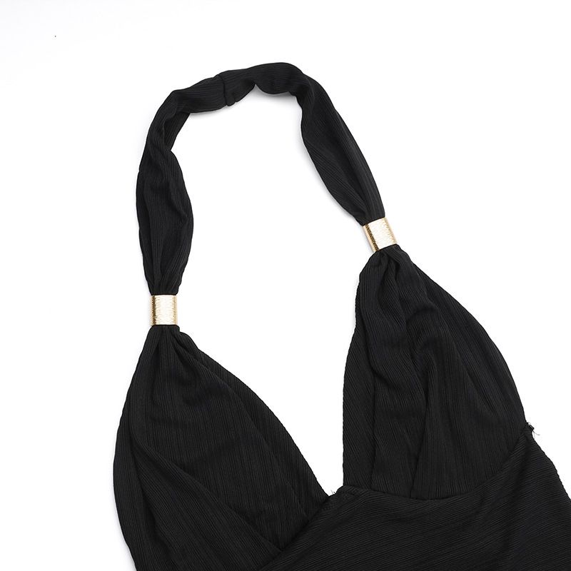 Completo due pezzi da donna con decorazione in metallo e gonna con scollo all'americana_voghion.com