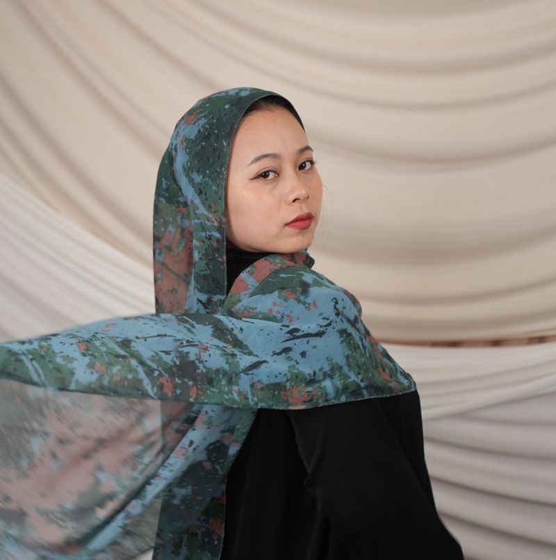 Bofu Silk Double-Sided Penetration Print Silky Chiffon Geometric Malay Muslim Headscarf_voghion.com