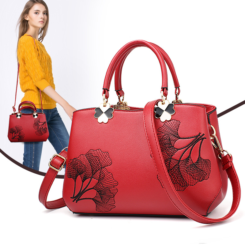 Sac à main brodé en PU pour femmes, asymétrique épaule dénudée, grande maman, nouvelle mode 2024_voghion.com