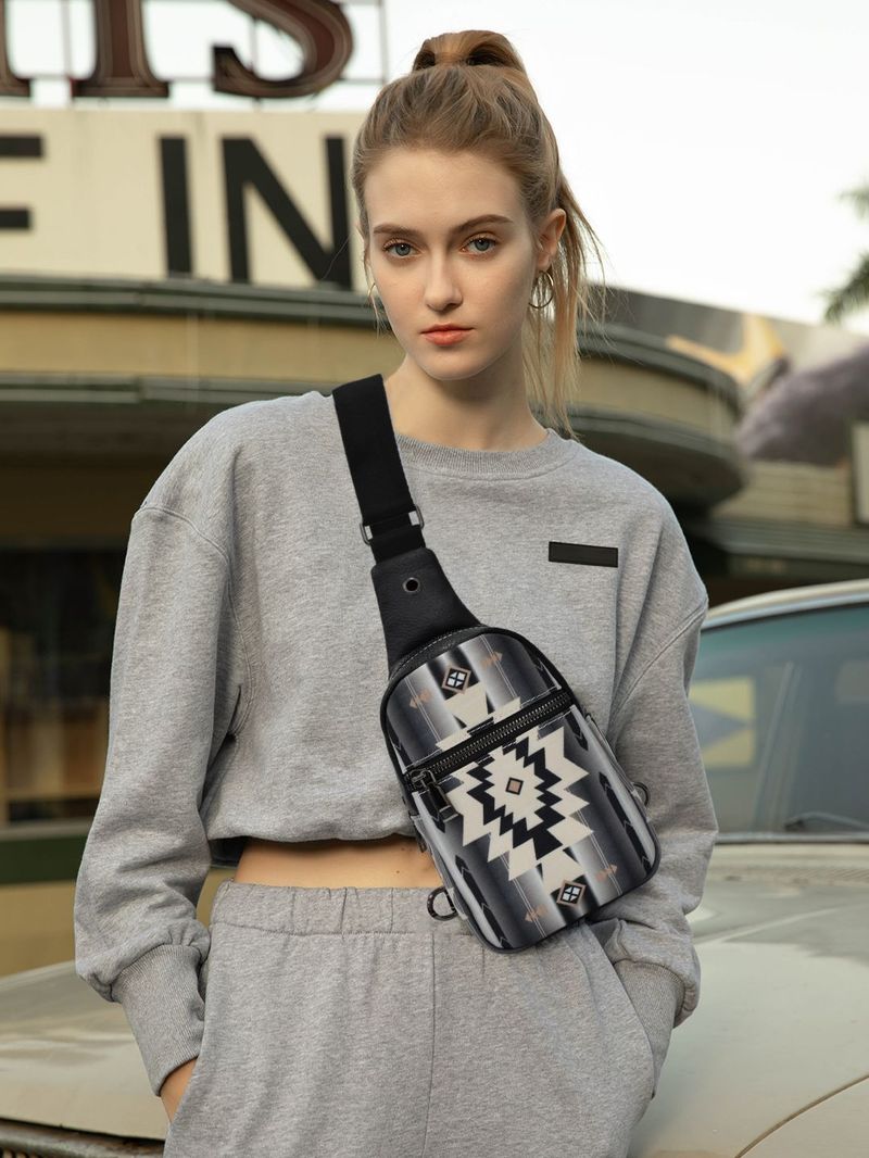 Kleine Umhängetasche für Damen aus Canvas, Crossbody-Gürteltasche, Reise-Brusttasche, Bohemian-Ethno-Stil, verstellbarer Riemen mit mehreren Reißverschlüssen._voghion.com