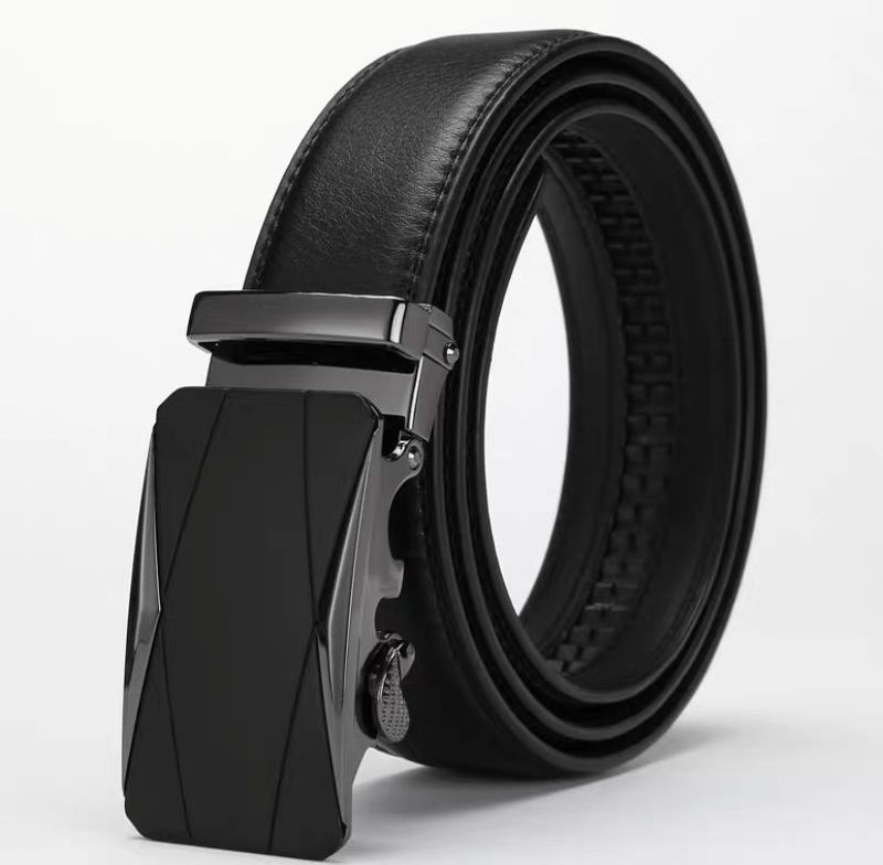 Cintura da uomo in vera pelle con fibbia automatica, cintura personalizzata in pelle di mucca alla moda per giovani, uomini giovani_voghion.com