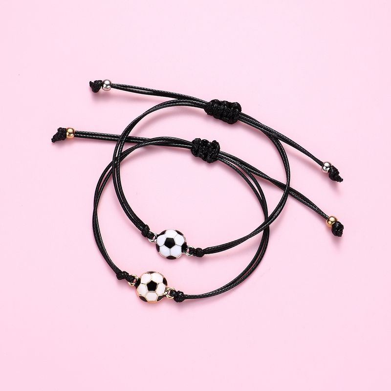 Pulsera de aleación con forma de gota de aceite para niños y niñas, diseño popular de fútbol de dos manos_voghion.com