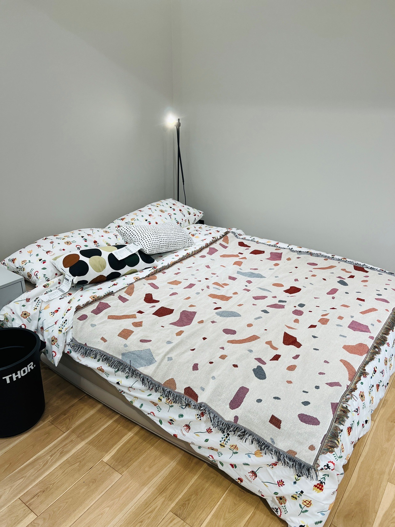 Kreative Sofadecke, Wandteppich, dekorative Decke, künstlerische Decke, abstrakte Decke, Schutt, Terrazzo_voghion.com