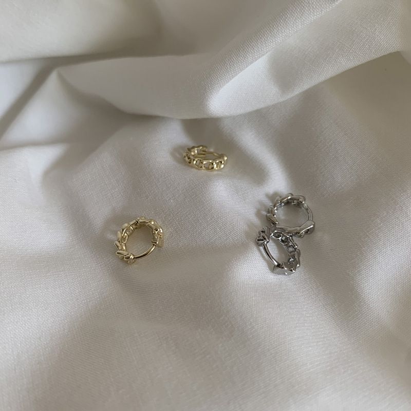 Retro niche chain earrings for women, simple and small temperament, cold style earrings, 2023 new trendy earrings and earrings_voghion.com