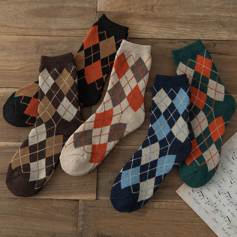 5 paia di tubi medi da uomo di qualità a quadri a rombi con motivo a rombi geometrici Haruku in cotone pettinato felice a strisce colorate_voghion.com