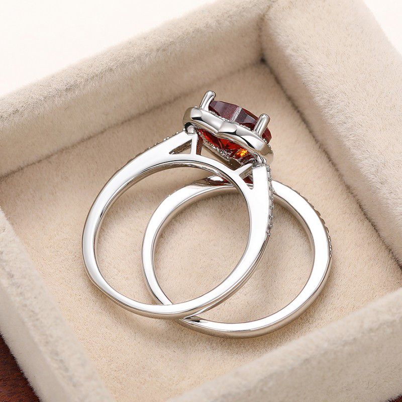 Pronto Stock Huitan Garnet Cuore CZ 2 Pezzi Set per Donne Eternità Matrimonio Tendenza Accesso Temperamento Anelli da Dito Femminili Moda_voghion.com