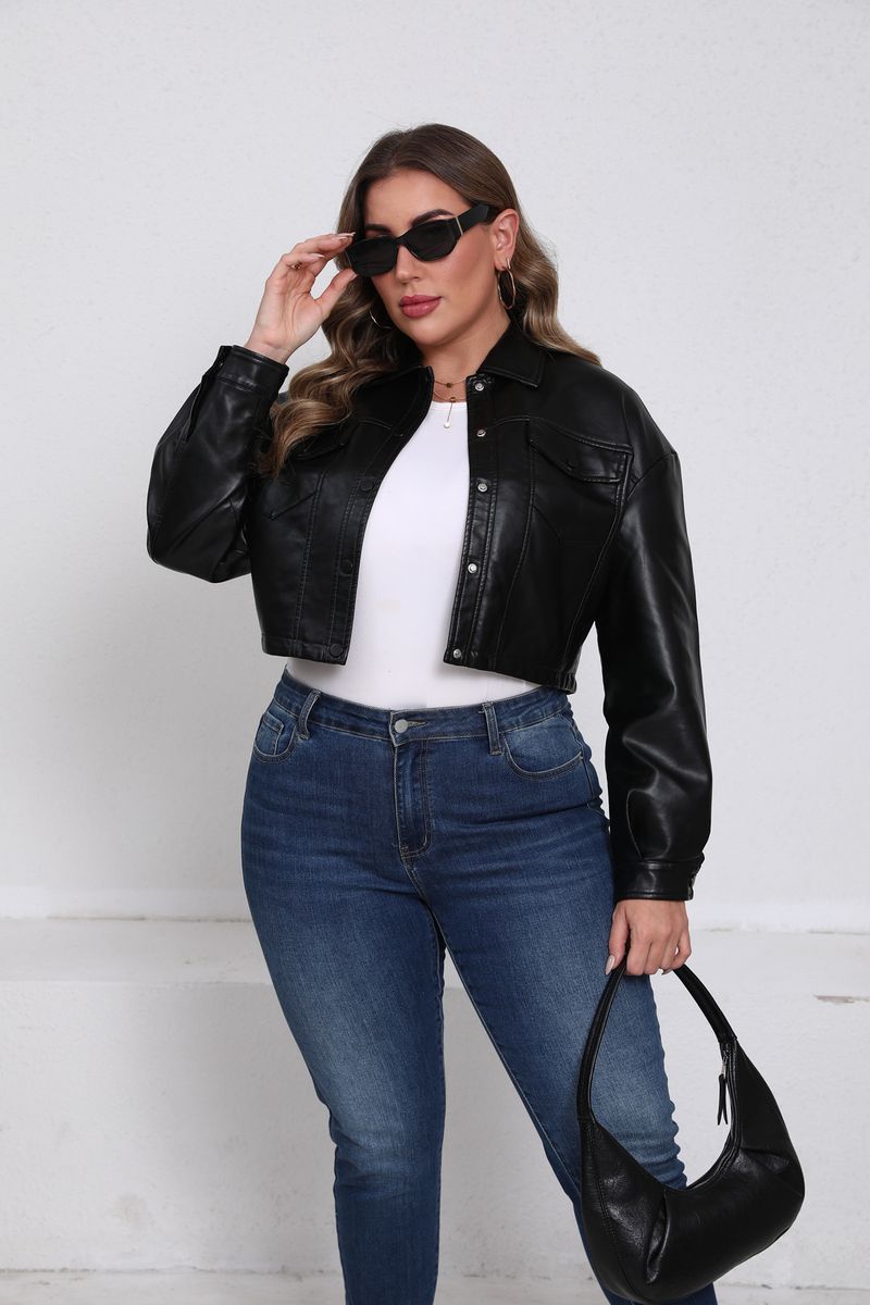 Damen-Kunstlederjacke in Übergröße – Kurzer, verkürzter Biker-Stil mit Revers, Fronttaschen, langen Ärmeln (Schwarz/Rot, 1XL-5XL)_voghion.com