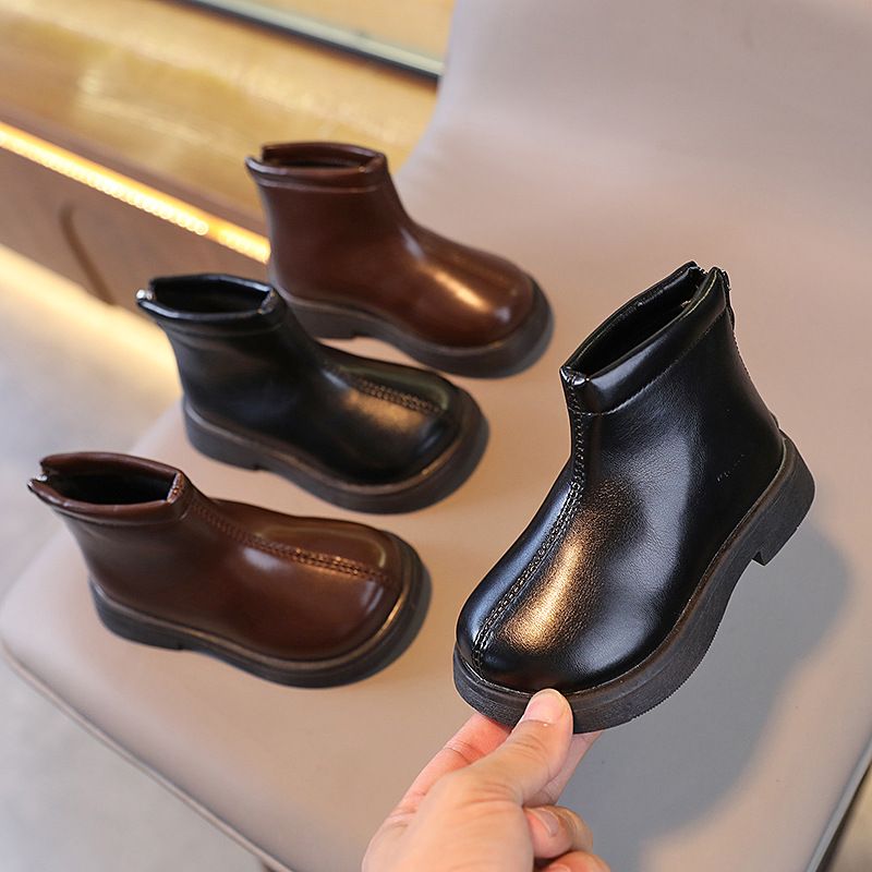 Stivali bassi in pelle per bambini Martin 2025 autunno inverno nuovi per ragazze in stile britannico con suola morbida singola, alla moda_voghion.com