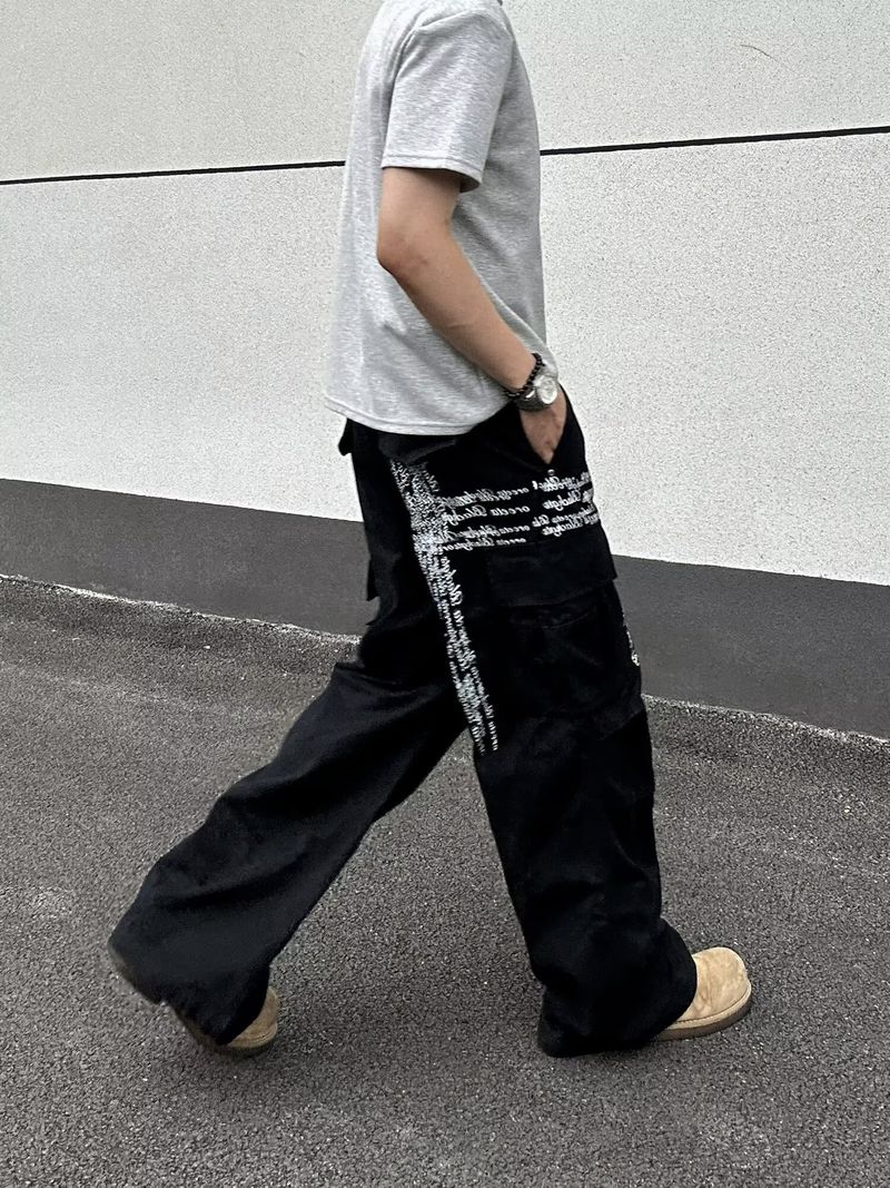 Cleanfit Half-Zip Padded Shoulder T-Shirt For Men, Spring High-End Short Sleeve, High Street American Style With Rivets_voghion.com