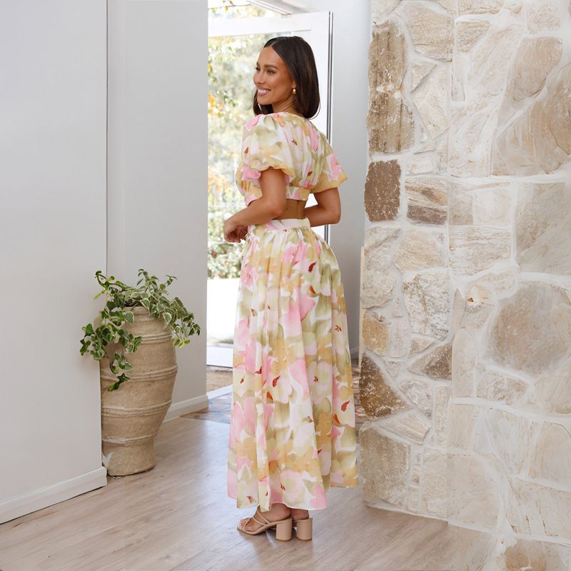 2024 Spring/Summer New Fresh And Elegant Floral Display Open Back Design Dress_voghion.com