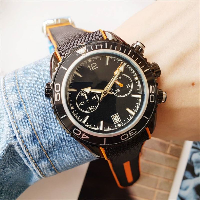 Montre Homme Montre à Quartz Classique et à la Mode pour Homme en Style Business en Acier Inoxydable avec Ceinture en Caoutchouc Montre Homme_voghion.com