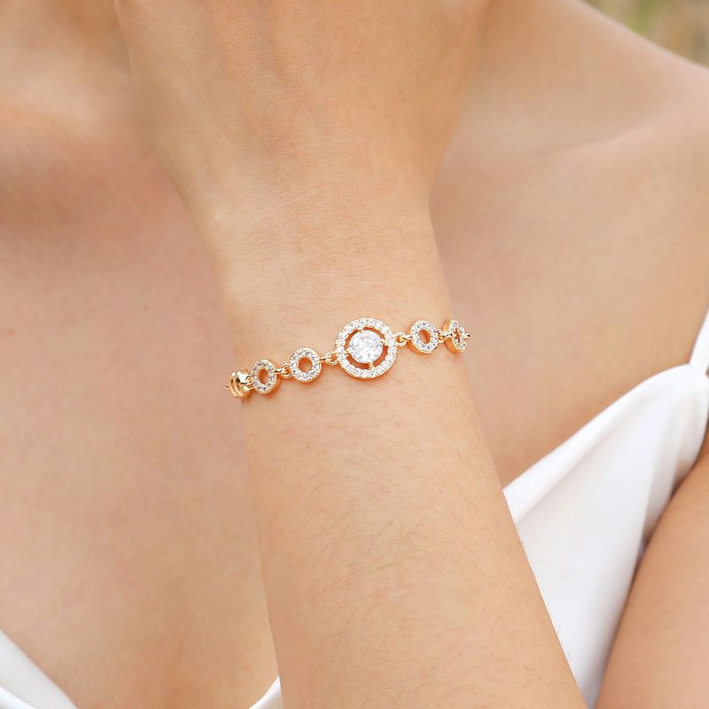 Bracelet élégant pour femme, motif cœur et fleur, nez de cochon, avec pierres en zircone, design géométrique tendance, à porter au quotidien, accessoire tendance et polyvalent._voghion.com