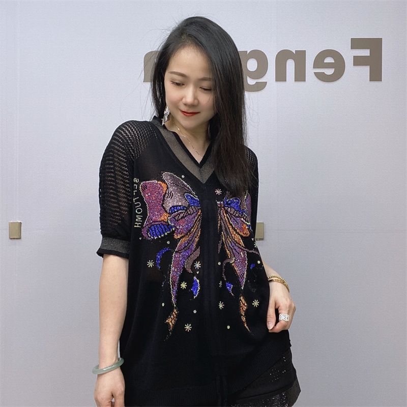 Ropa de mujer, prendas de punto para mujeres gordas mm, camiseta adelgazante de manga corta con escote en V y diamantes calientes_voghion.com