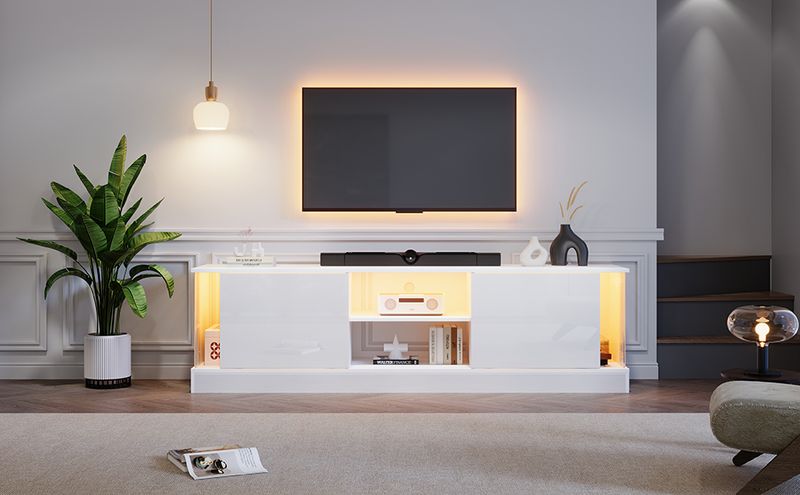 Meuble TV blanc brillant pour téléviseurs jusqu'à 70 pouces, console multimédia sur pied avec éclairage LED, centre de divertissement pour salon_voghion.com