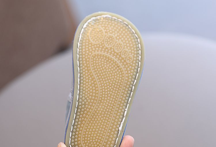 Sandali per bambini fatti a mano antiscivolo da interno per ragazzi_voghion.com