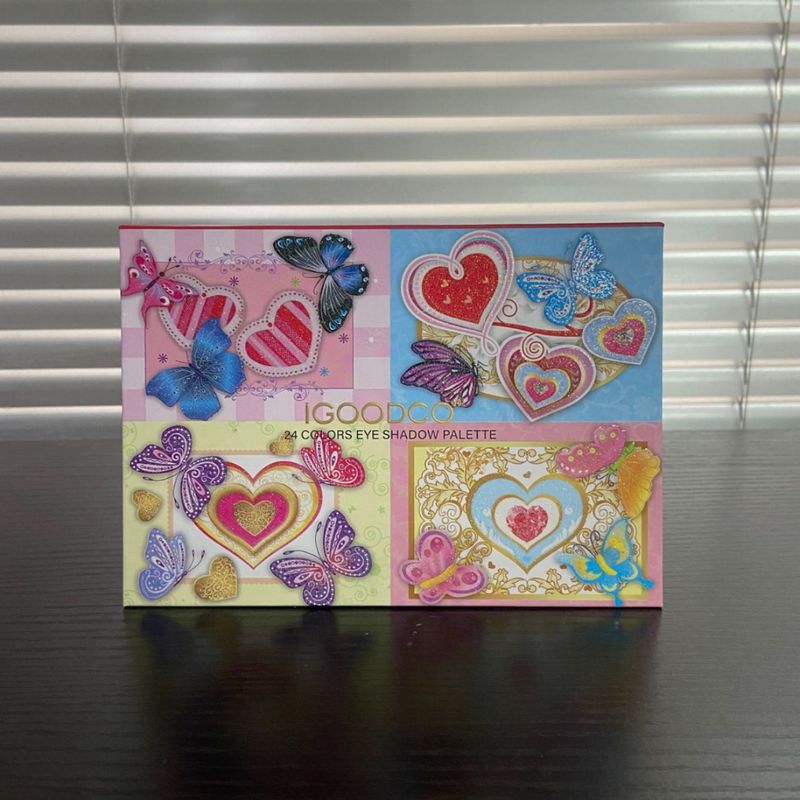 Palette di ombretti da 24 colori per San Valentino | Set trucco opaco e scintillante | Regalo romantico per lei | Pigmentato a lunga tenuta_voghion.com