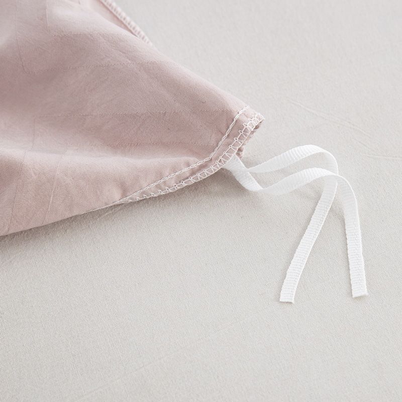 Hellrosa geometrisches Jacquard-Bettbezug-Set – 3-teilige Flanellbettwäsche mit floralem Cut-Out-Design_voghion.com