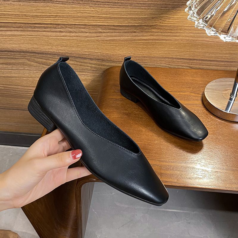 2025 New French Low Heel Square Head Shallow Mouth Single Women's Soft Sole Flatsole Shoes Design Feeling Small Popular_voghion.com