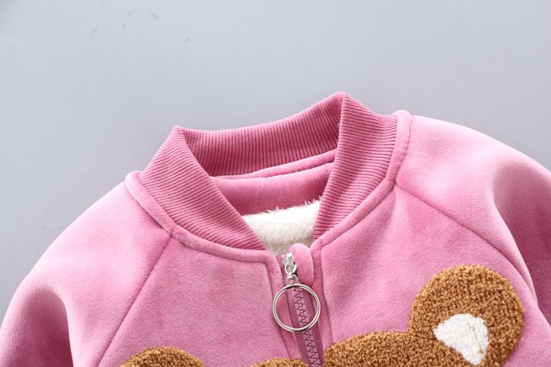 Abbigliamento per bambini 2025 Nuovo stile per bambini e bambine, più abito in velluto spesso a tre pezzi, abbigliamento per bambini, giacca da ragazzo, stile abito alla moda_voghion.com