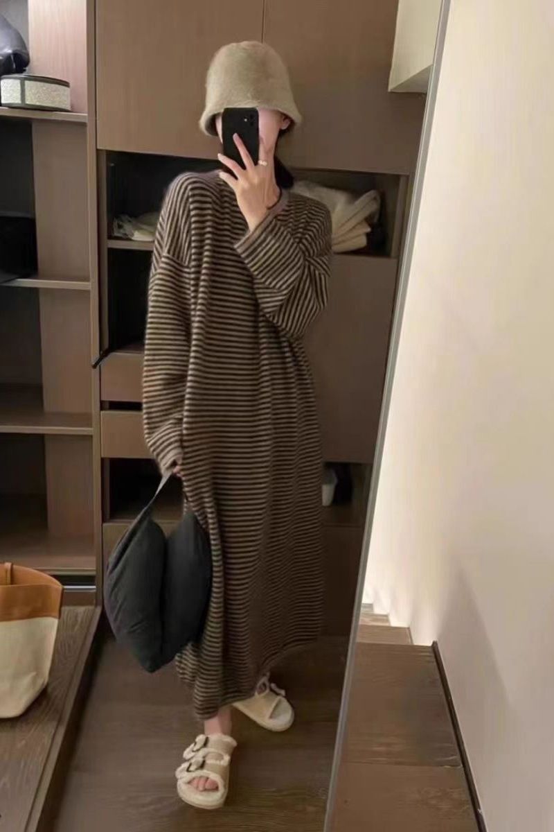 Stil Pullover Gestreift Gestrickt Für Frauen Herbst Winter Mittellangen Inneren Passenden Mantel Basis Wolle Langes Kleid_voghion.com