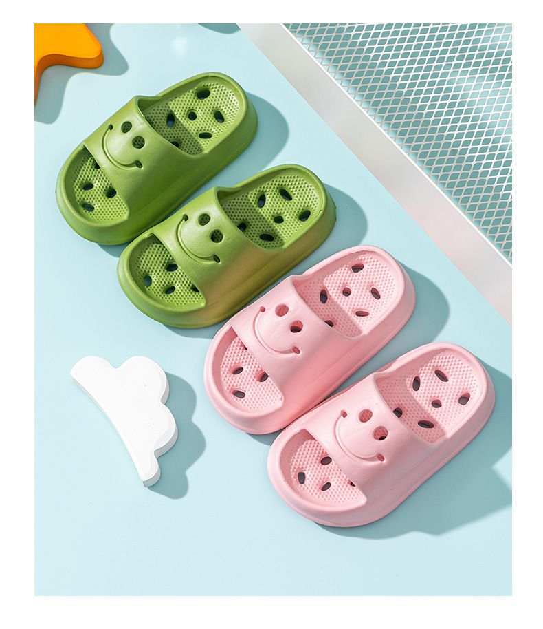 Kinderschuhe Badehausschuhe für Jungen und Mädchen im Sommer, rutschfest, hohl, undicht, keine stinkenden Füße, für den Innenbereich mit weicher Sohle_voghion.com
