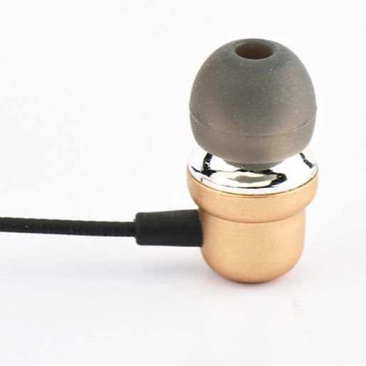 Kõrva metallist juhtmega juhtseade ja mikrofoni raske bass mm ühildub Androidi kõrvaklappidega_voghion.com