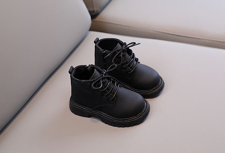 Children's autumn and winter British solid color simple short boots boys fashion Martin boots side zipper girls soft bottom single boots_voghion.com