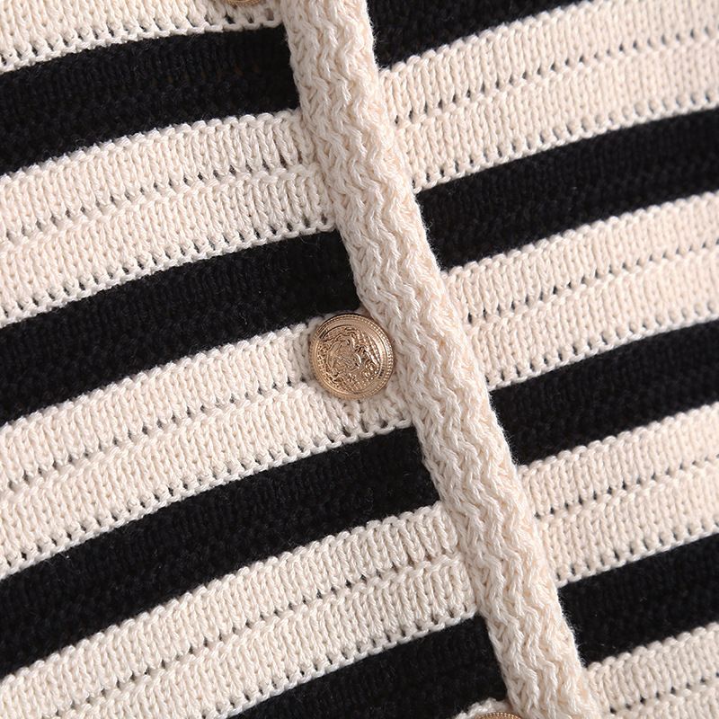 Women's slim-fit version buckle striped small fragrant style knitted cardigan short coat_voghion.com