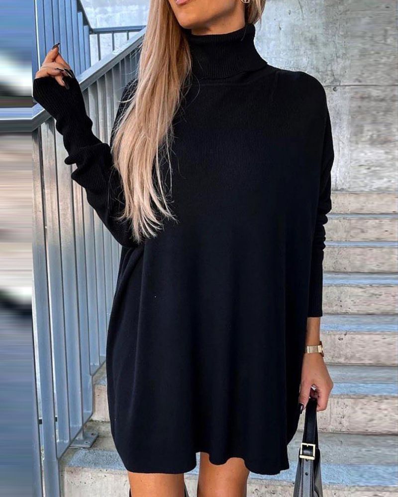Abito fluido da donna sottile a collo alto_voghion.com