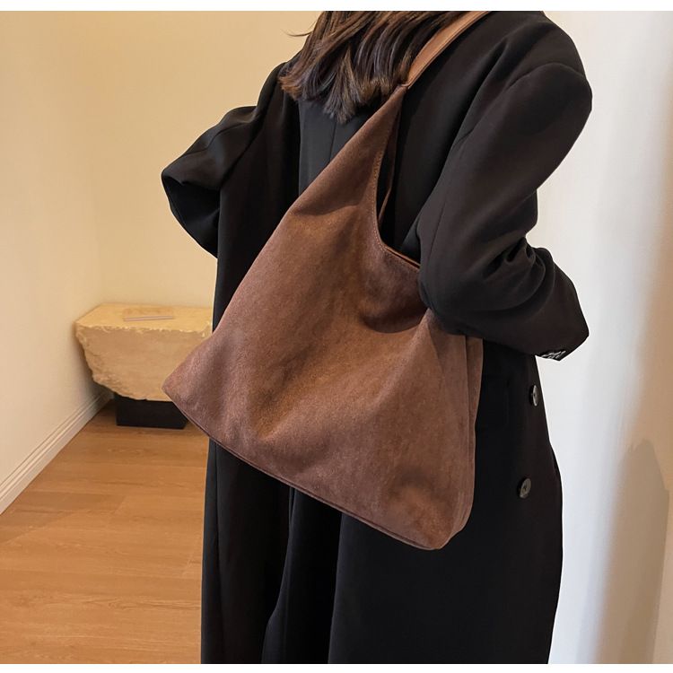 Retro Matte Big Bag Women's 2025 New Autumn And Winter Large-capacity Shoulder Bag, High-end Sense Of Commuting To Work Tote Bag_voghion.com