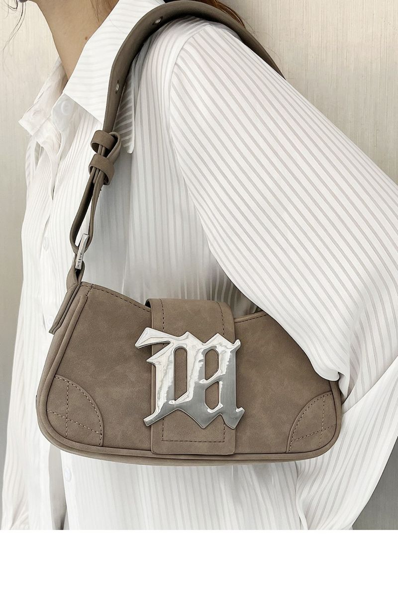 2024 m. rudens/žiemos naujo nišinio dizaino moteriška zomšos odos rankinė ant vieno peties, aštri mergaitiška rankinė pažastims_voghion.com