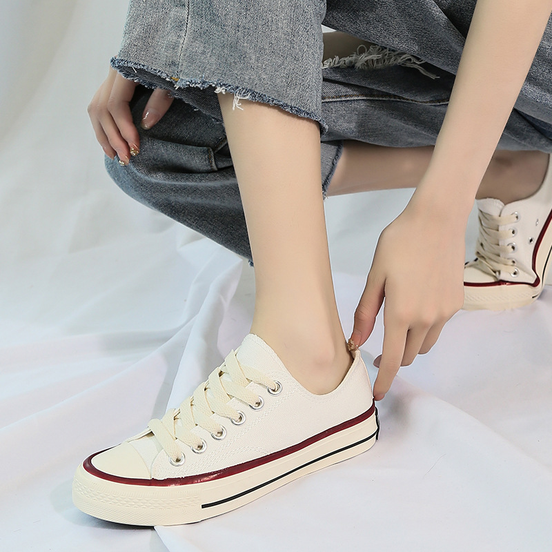 Canvas Schuhe modische und vielseitige Frauen Low Top Paar 2024 neue koreanische Version klassische Männer_voghion.com