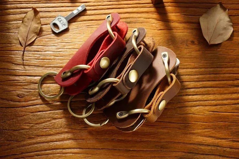 Leather Key Holder For Car Mens Keys Organizer Pocket Compact Keychain Case Cover EDC Smart Keyholder Keycase 250206_voghion.com