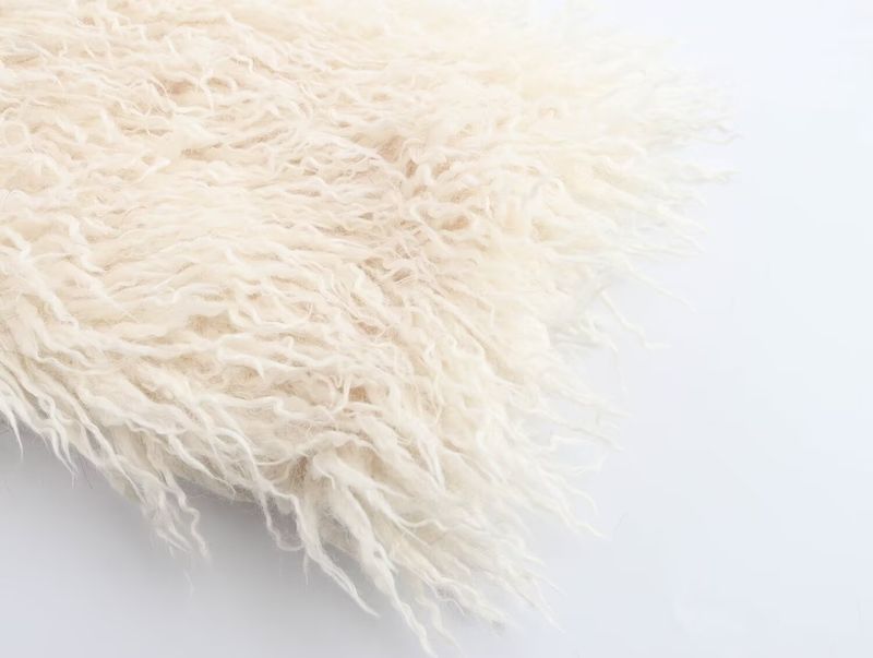 Damenbekleidung Luxus Kunstpelzmantel mit Reverskragen – Langärmlige Winterjacke in Cremeweiß für Damen (Streetwear & Elegante Styles)_voghion.com