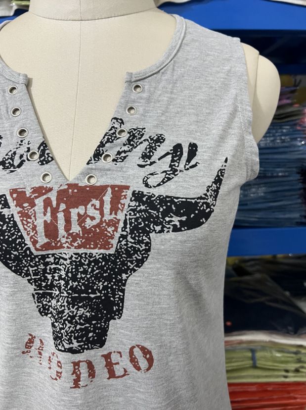 Women's clothing trade women's small vest hot-selling interesting letter printing fashion V-neck sleeveless T-shirt_voghion.com