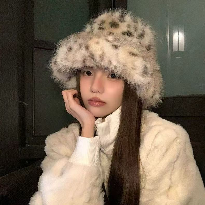 Koreański Ins Blogger Fever Ten sam styl jesień zima nowy wzór kota w panterkę pluszowy kapelusz rybaka wyszczuplający twarz_voghion.com