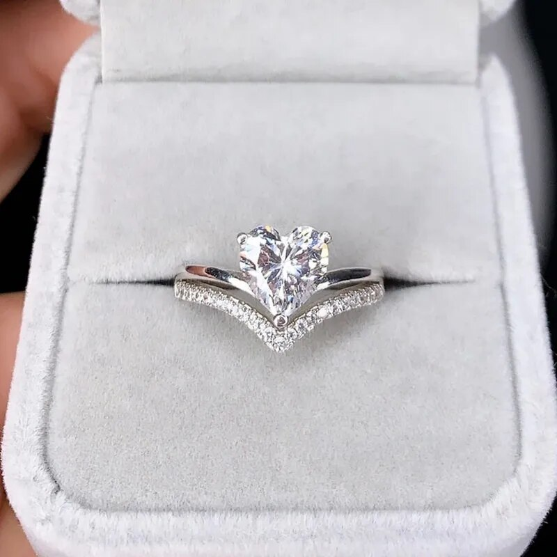 Ready Stock Delicate Sier Color White Zircon Stones Heart Rings for Women Fashion Bridal Engagement Wedding Ring Set Jewelry Gift_voghion.com