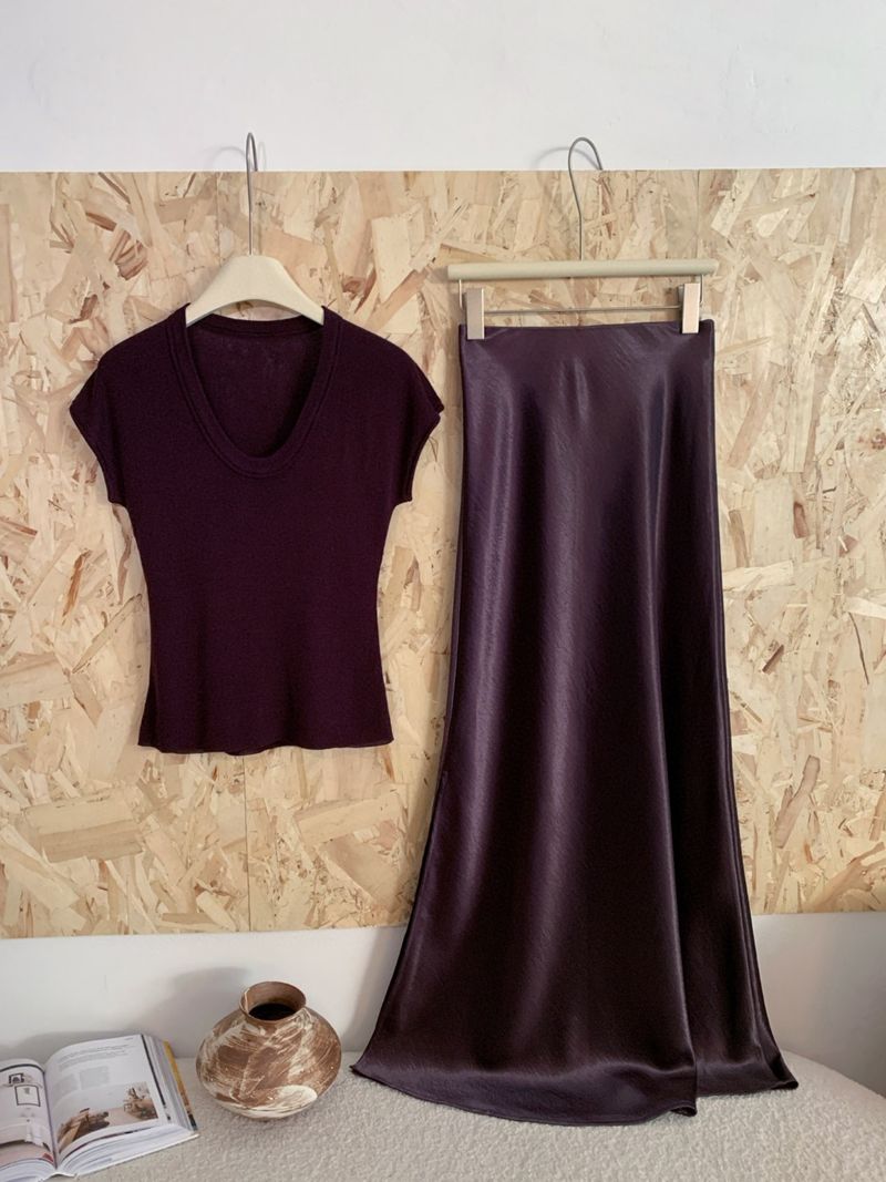 Ensemble deux pièces violet élégant : jupe midi fluide en mousseline fendue et haut à manches courtes, tenue d'été pour femme_voghion.com