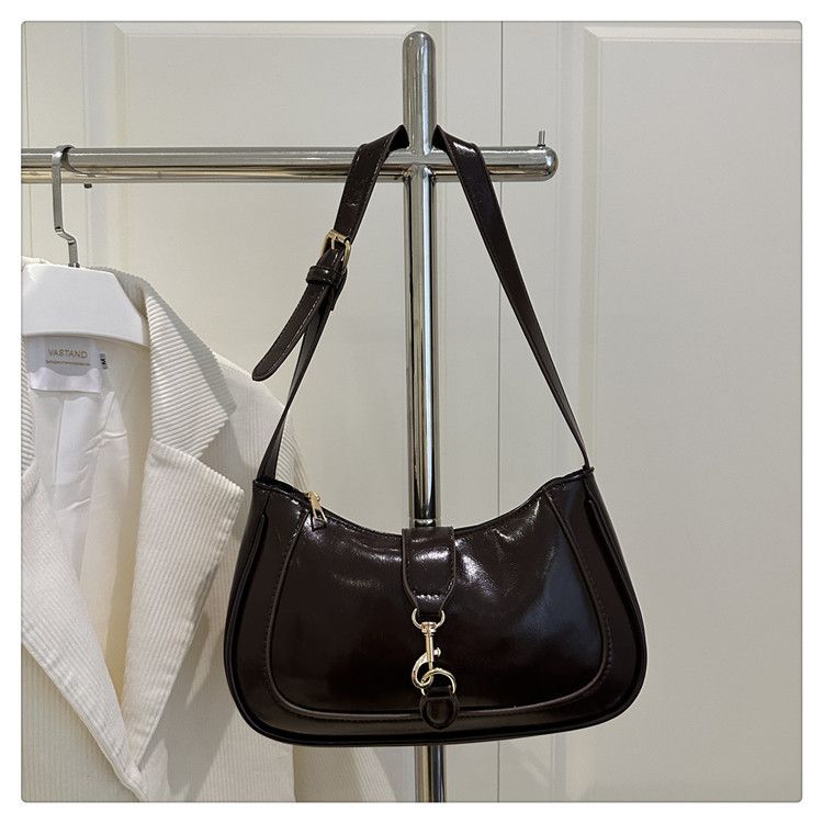 Borsa da ascella estiva alla moda, nuova, con design di grande capacità, da donna_voghion.com
