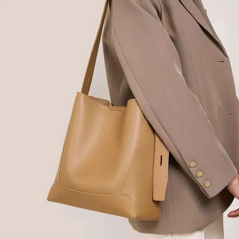 Designer 2025 Damen Split Leder Eimer Weibliche Pendler Einkaufen Messenger Taschen Verstellbarer Schultergurt Frauen Casual_voghion.com