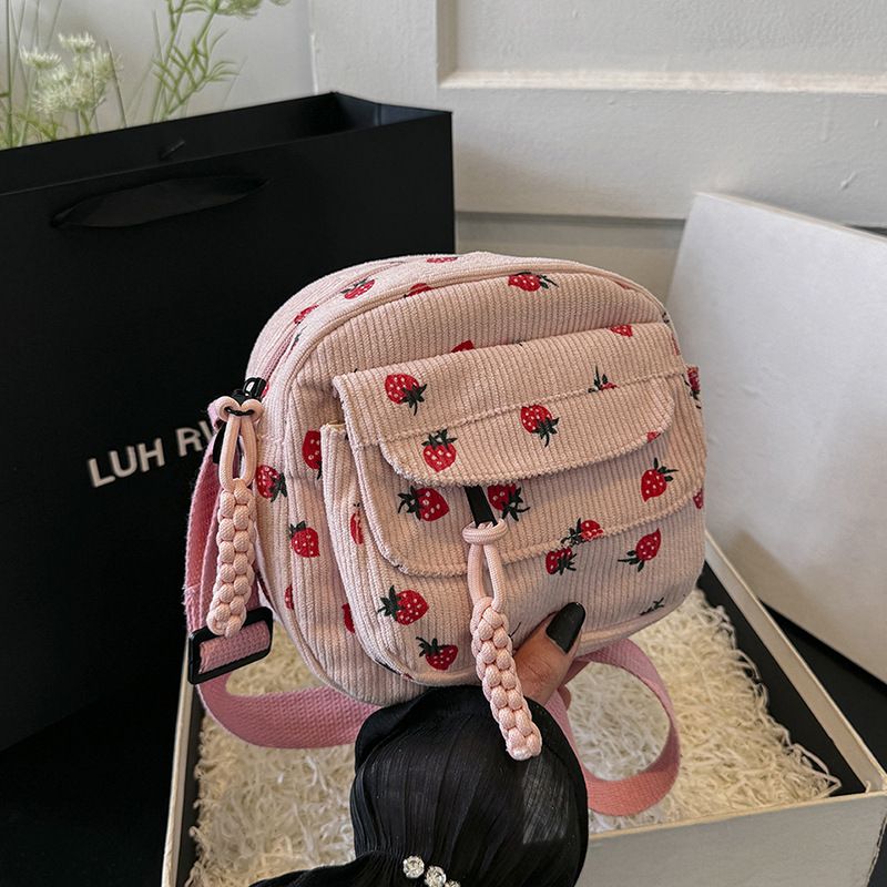 Borsa a tracolla casual in velluto a coste stile coreano, piccola, per donna, 2024, nuova moda, con stampa di fragole, per telefono_voghion.com