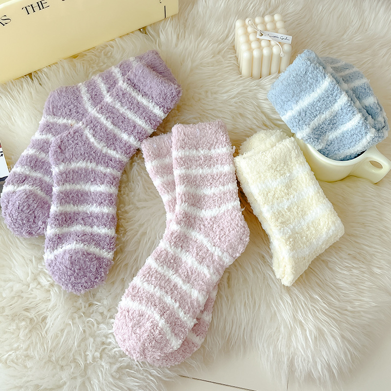 Hierscht a Wanter nei gesträifte Strëmp fir Fraen verdickt net ausléisen Coral Fleece Socken waarm Strëmp Casual Schlof Socken Grousshandel_voghion.com