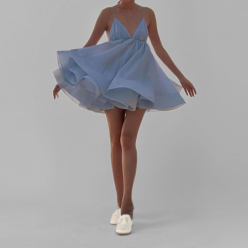 Collection printemps 2025 Cross-Border : Robe bouffante plissée à bretelles, dos nu et col en V, inspirée de la mode européenne et américaine._voghion.com