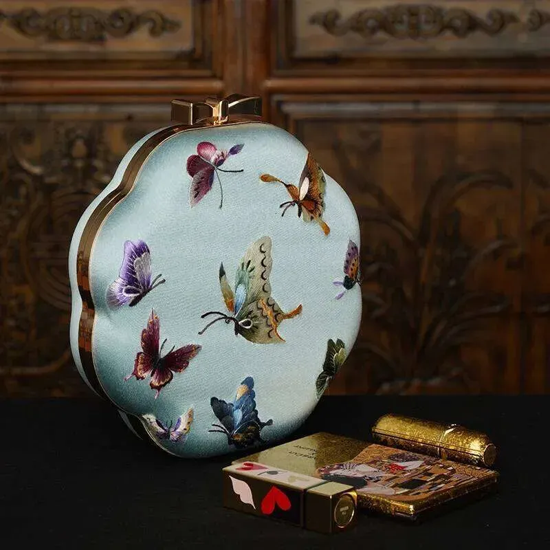 Borse firmate, cappellini, mini tracolle, per feste, matrimoni, banchetti, tessuto con texture setosa, ricamo artigianale Suzhou, motivo farfalla e falena._voghion.com