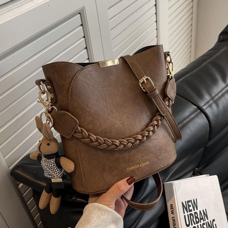 Borsa a tracolla piccola da donna con texture di nicchia francese, 2025, nuova moda alla moda, da ascella, autunno inverno_voghion.com