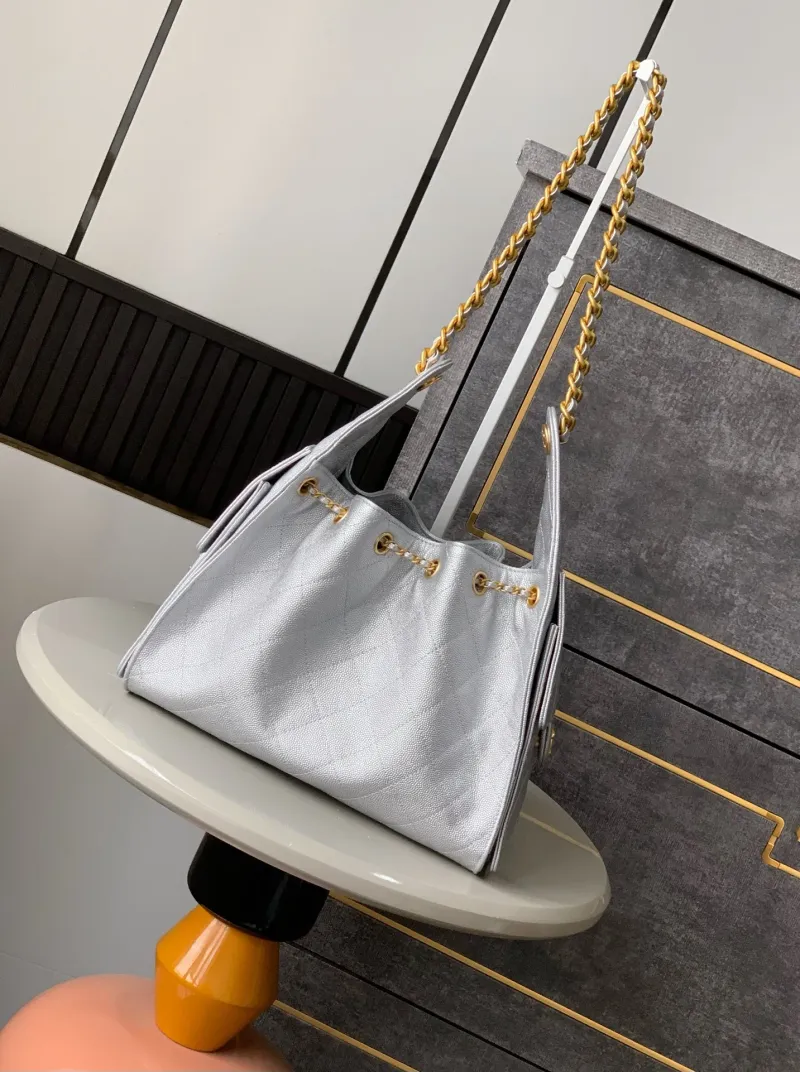 2025 Designer High Quality Large Capacity Leather Shoulder Classic Underarm Bag Dia Mesh Embroidered Retro Button_voghion.com