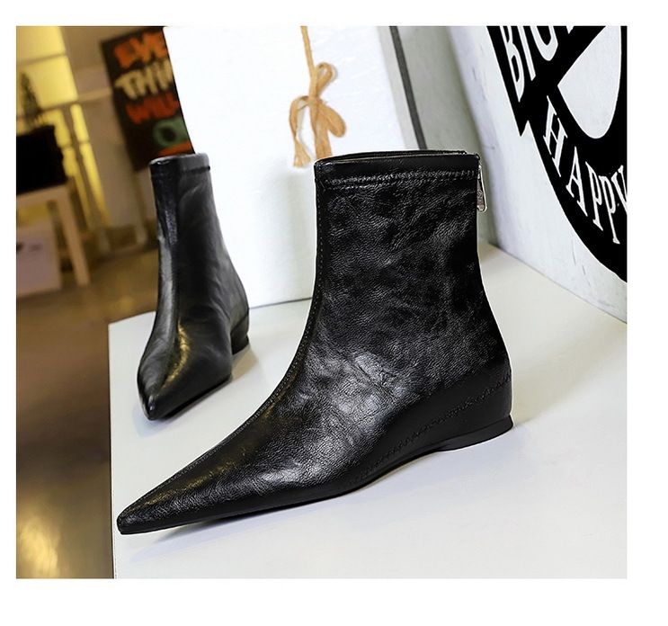 Damen-Stiefeletten im Vintage-Stil mit spitzer Zehenpartie, niedrigem Blockabsatz und Reißverschluss hinten, bequeme Stiefeletten aus PU-Leder für den Winter, stilvoll und schlank machend_voghion.com