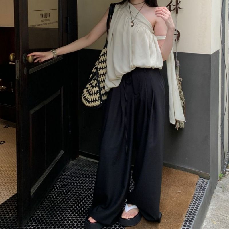 Gilet corto senza maniche con nastro dal design ampio per donna, estate 2025, nuovo top asimmetrico con boccioli di fiori irregolari in stile francese_voghion.com