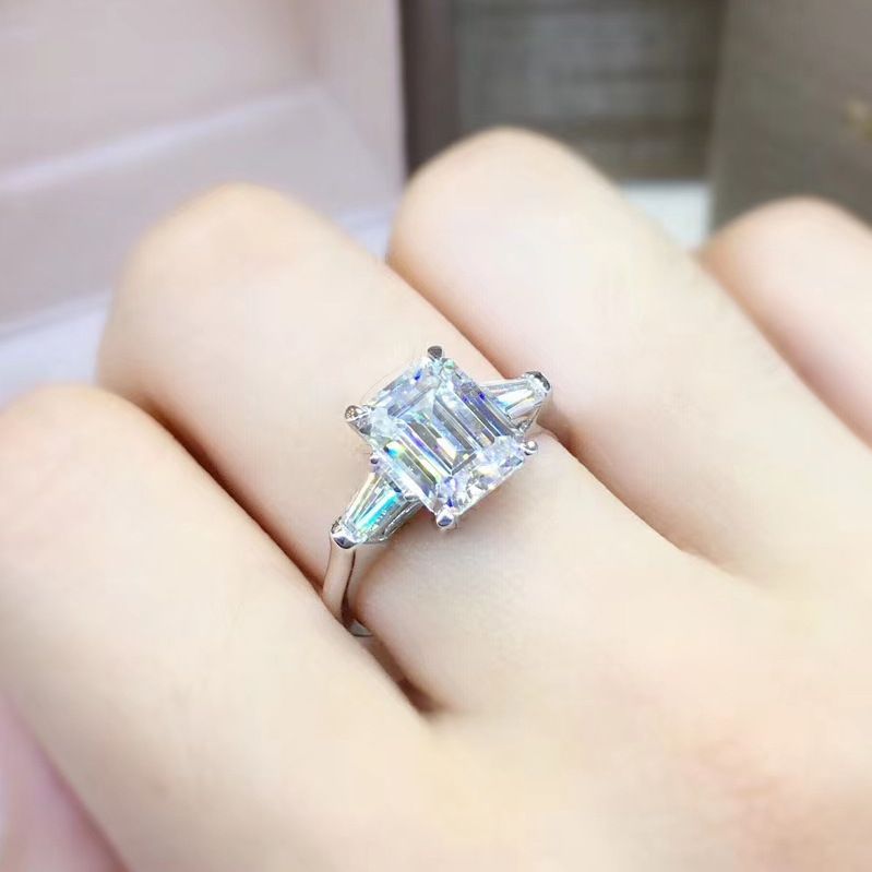 New Princess Square White Diamond Simulation Mosang Stone Rectangular Open for Women's Versatile and Fashionable Living_voghion.com
