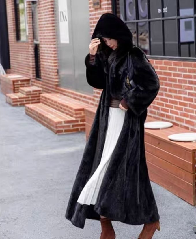 Luxury Faux Mink Coat – Knee-Length Vegan Fur Coat With Adjustable Belt & Hood (S-XXXL, Black)_voghion.com